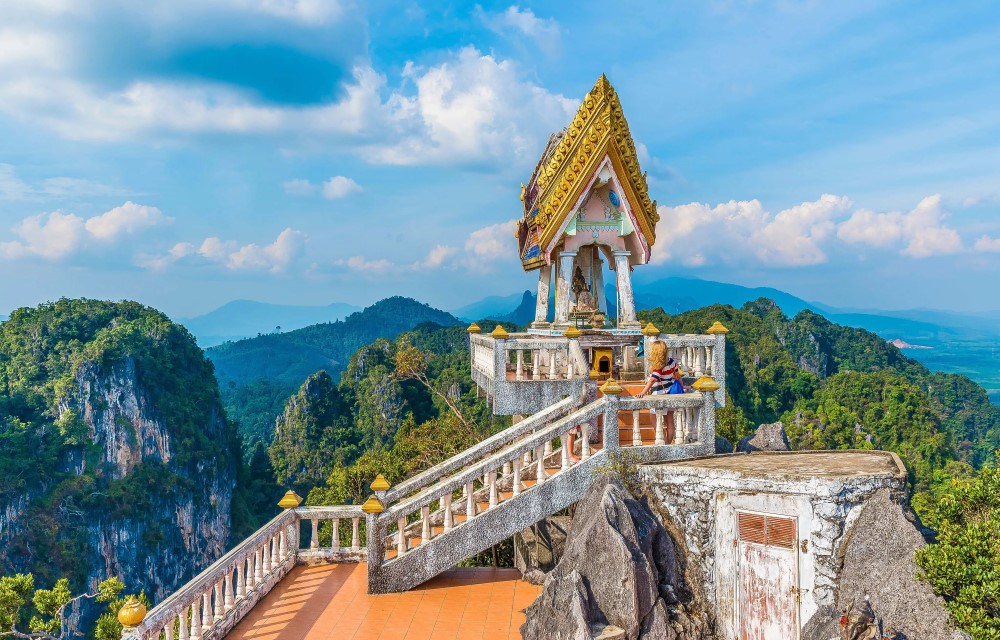 Tiger Cave Temple in Krabi Pictures